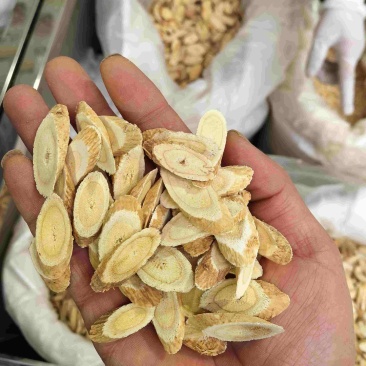 精选黄芪片量大从优