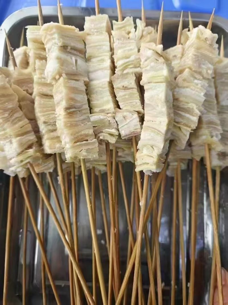 牛副产品千层筋，牛隔膜，大量有货，欢迎各位老板咨询采购
