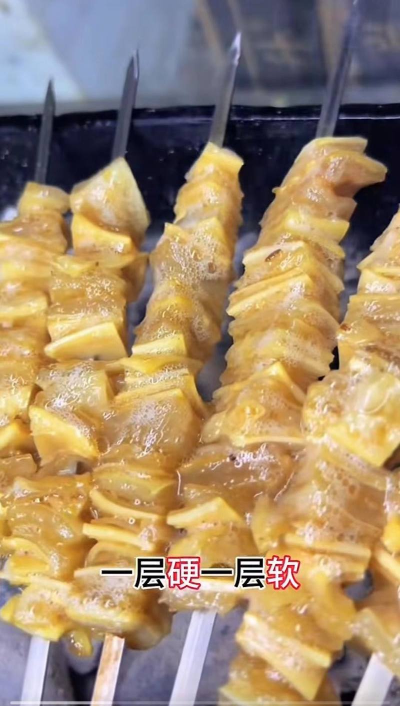 牛副产品千层筋，牛隔膜，大量有货，欢迎各位老板咨询采购