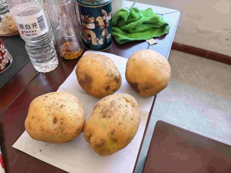 新鲜土豆