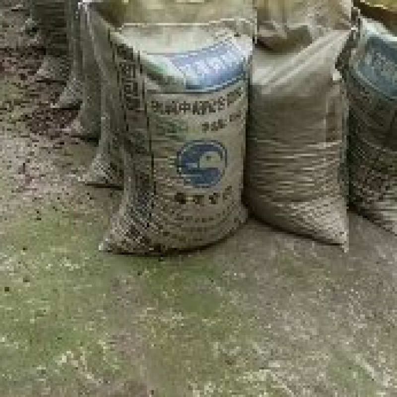 羊粪纯羊粪，价格美丽欢迎大家选购！基地直供