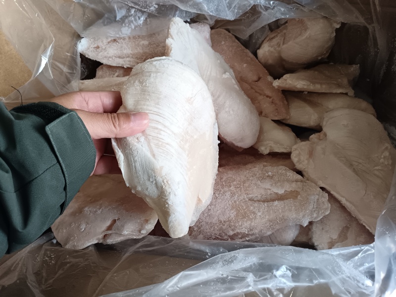 鸡大胸
