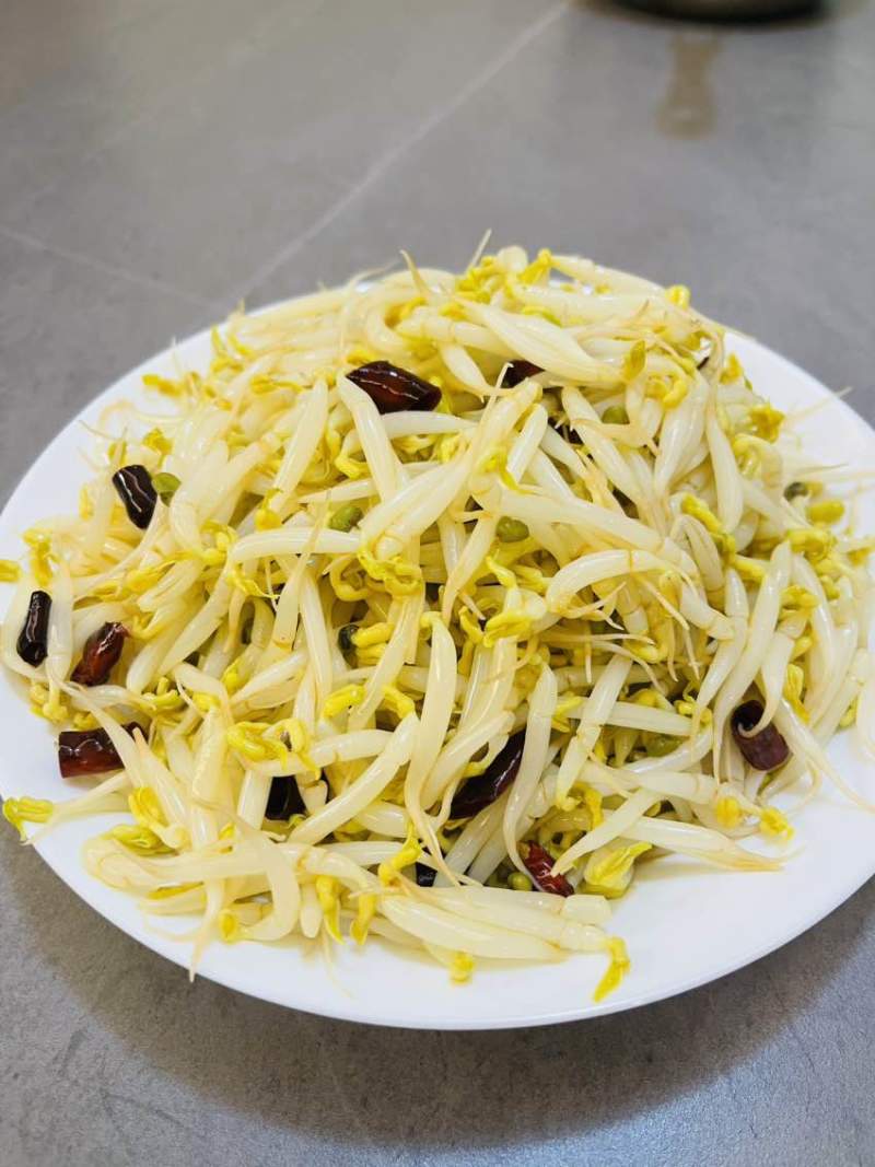 小胖墩粗段绿豆芽，不段黄豆芽