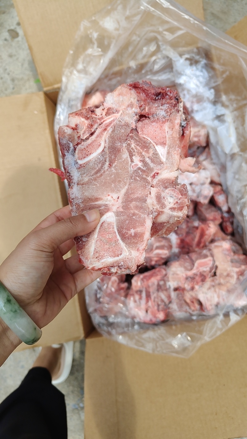 多肉尾叉骨切块