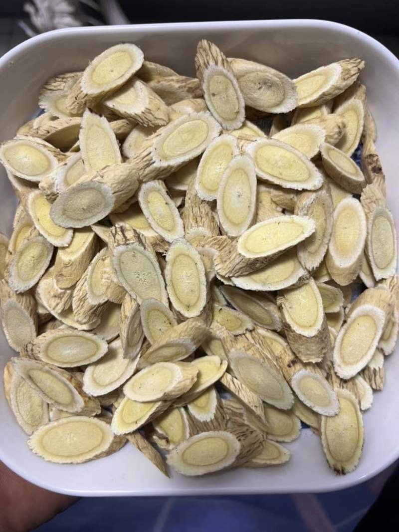 长期供应黄芪正品保障批发优惠新鲜采摘高品质
