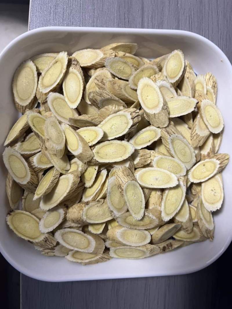 长期供应黄芪正品保障批发优惠新鲜采摘高品质