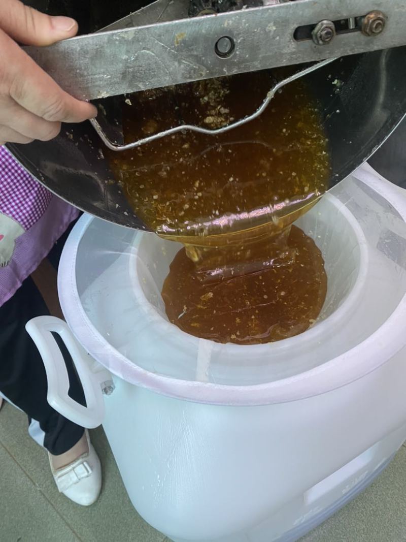 自家纯正天然土蜂蜜，无任何添加，保质保量，假一赔十，