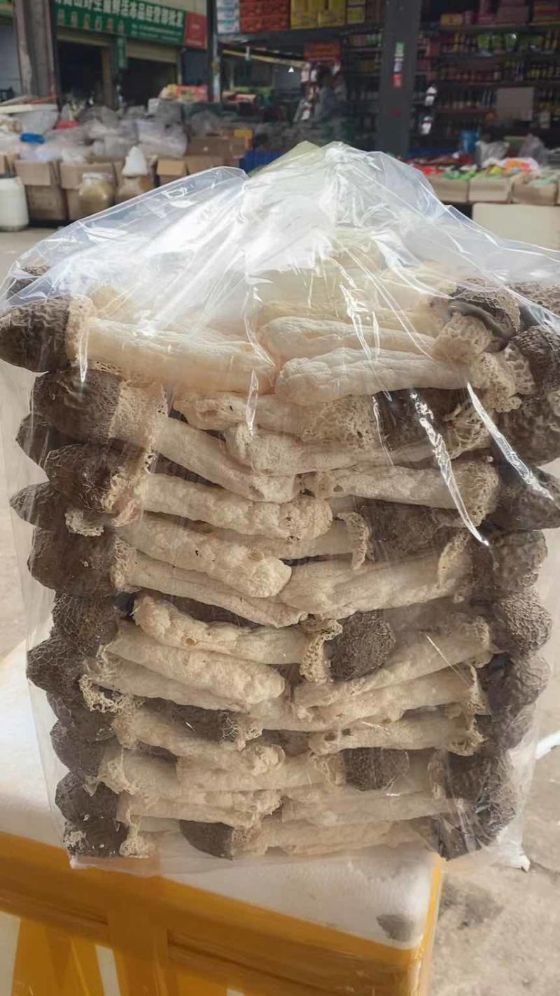 云南西双版纳林下红托竹荪，3A级特级红托竹荪