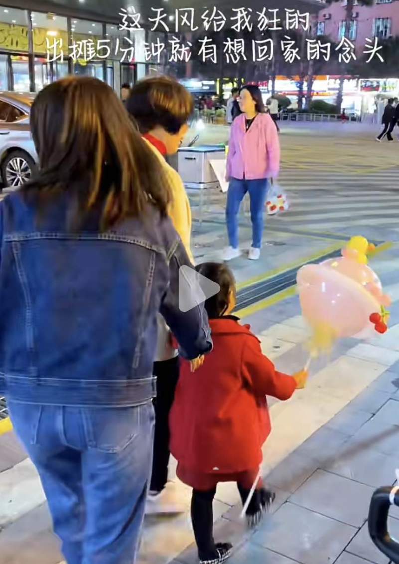 发光玩具气球，好卖特别好卖，适合广场公园夜市