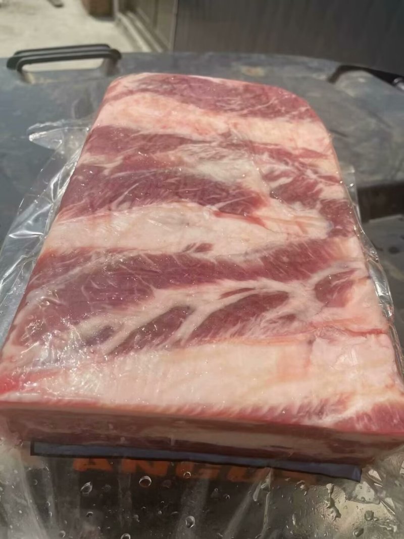 安格斯谷饲一号肥牛微调接近纯干