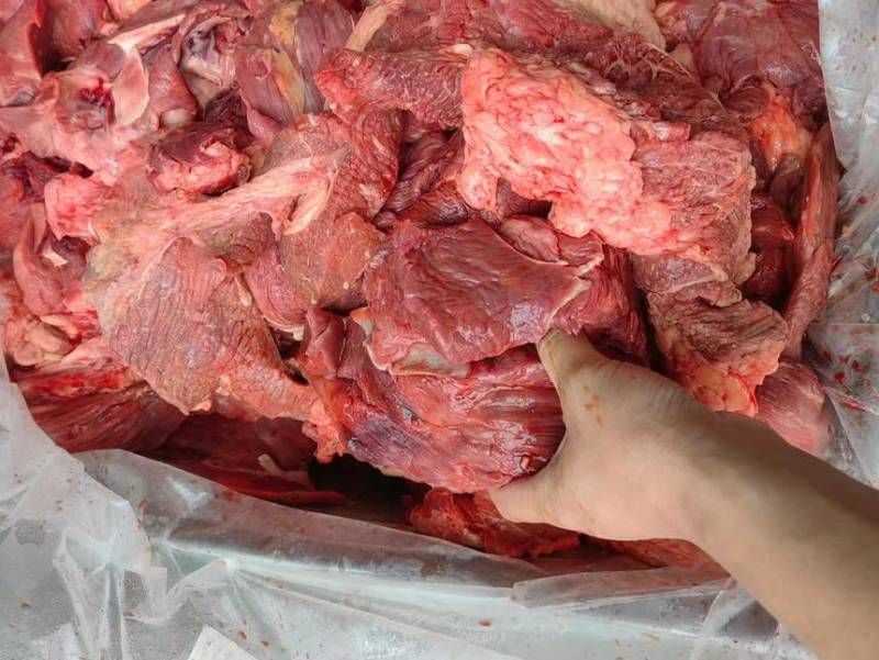 大块牛肉