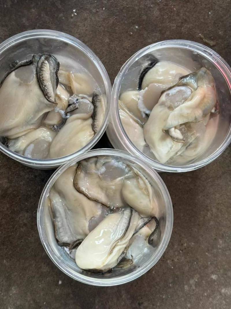 大中小规格蚝肉，大量供应