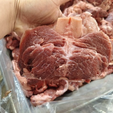 脖根肉