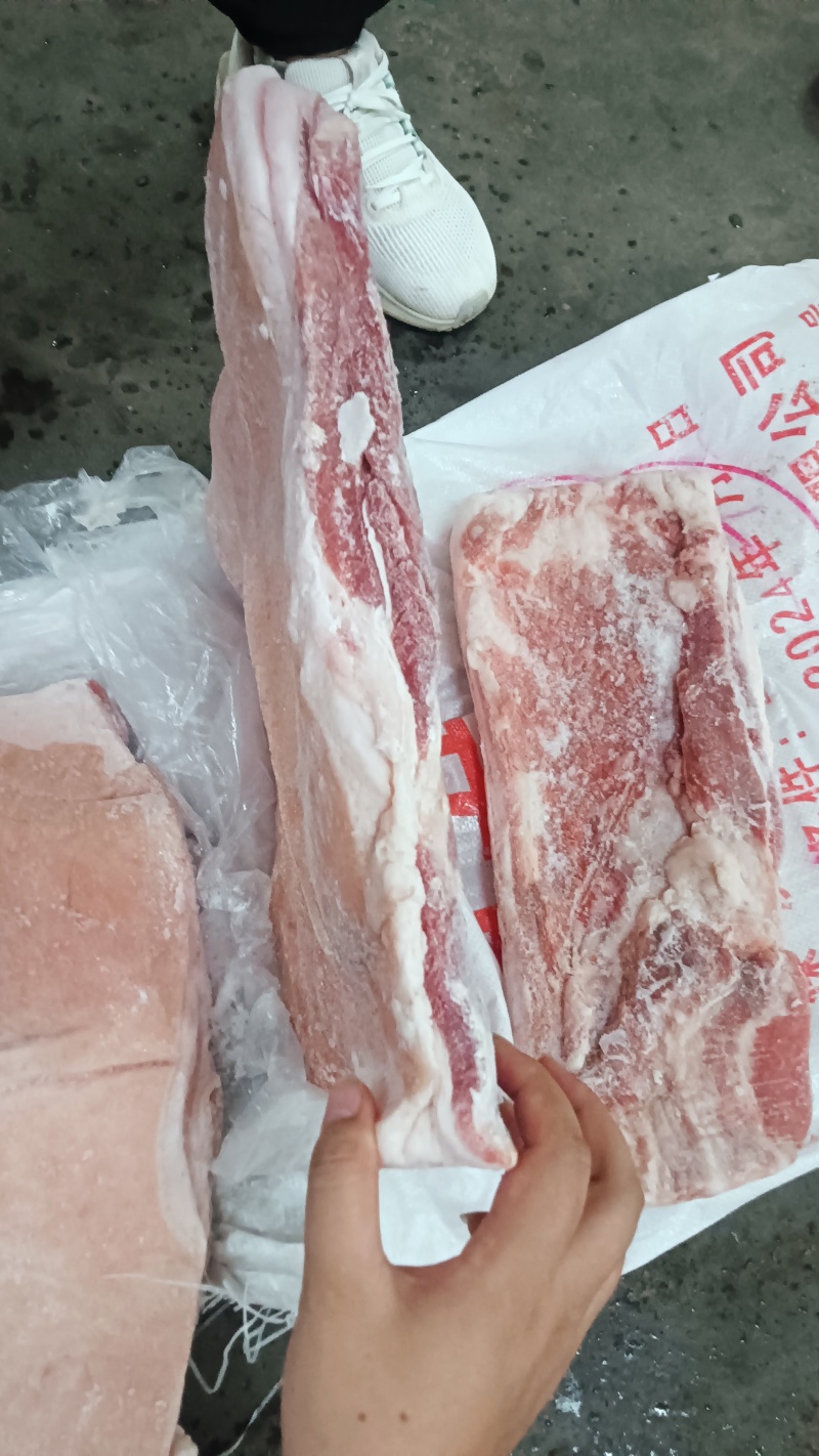 大块五花肉