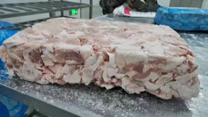 肥猪三七碎肉，新开检疫，25kg，库存56吨
