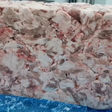 肥猪三七碎肉，新开检疫，25kg，库存56吨