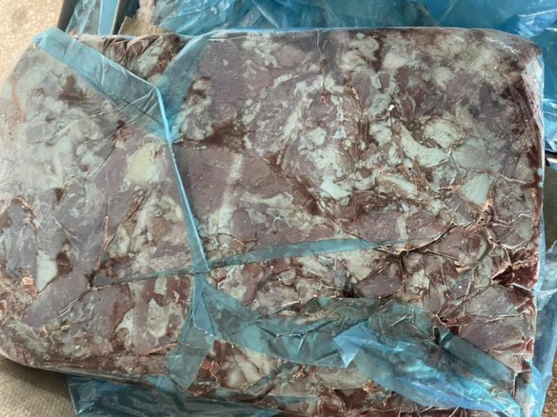 纯干羊肉常年出售欢迎全国各位老板考察合作