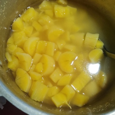 软糯香甜的黄肉木薯！！便宜大量出售