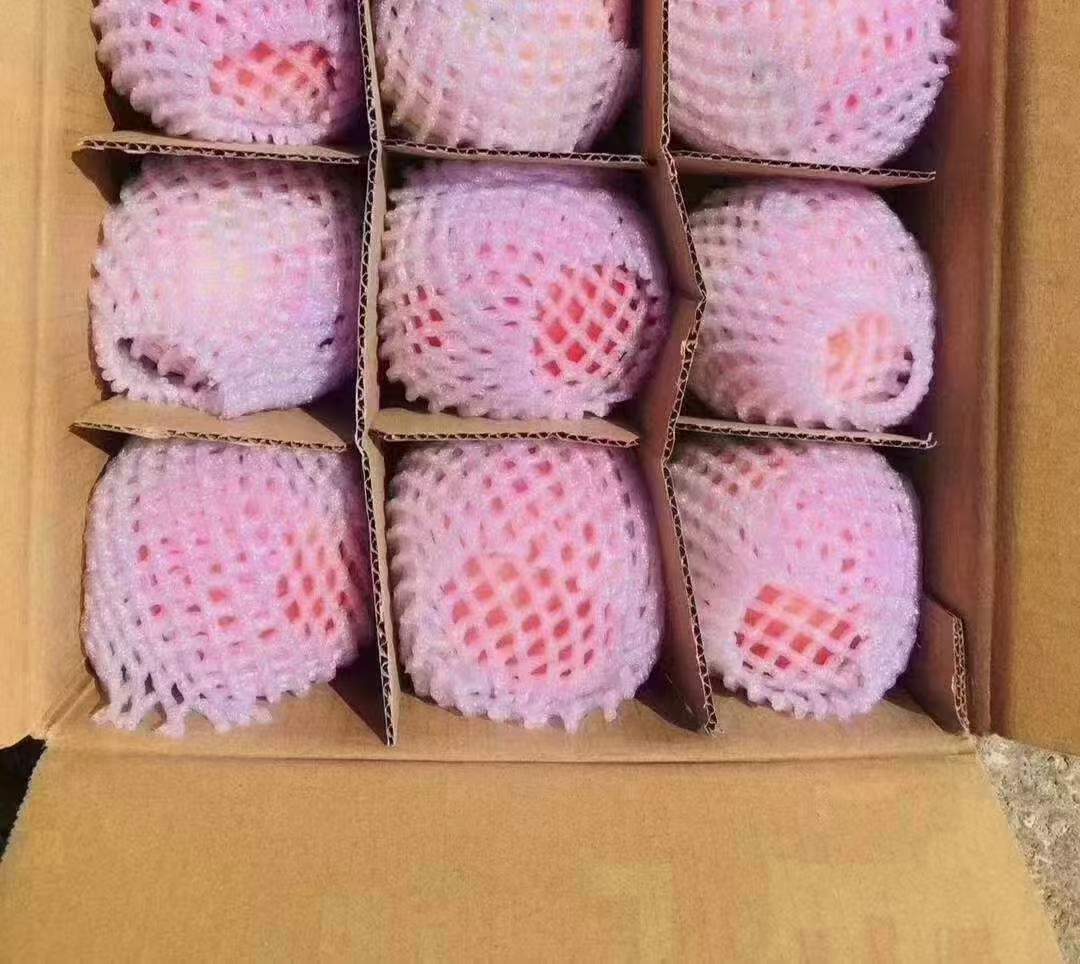 红富士苹果礼盒装展示