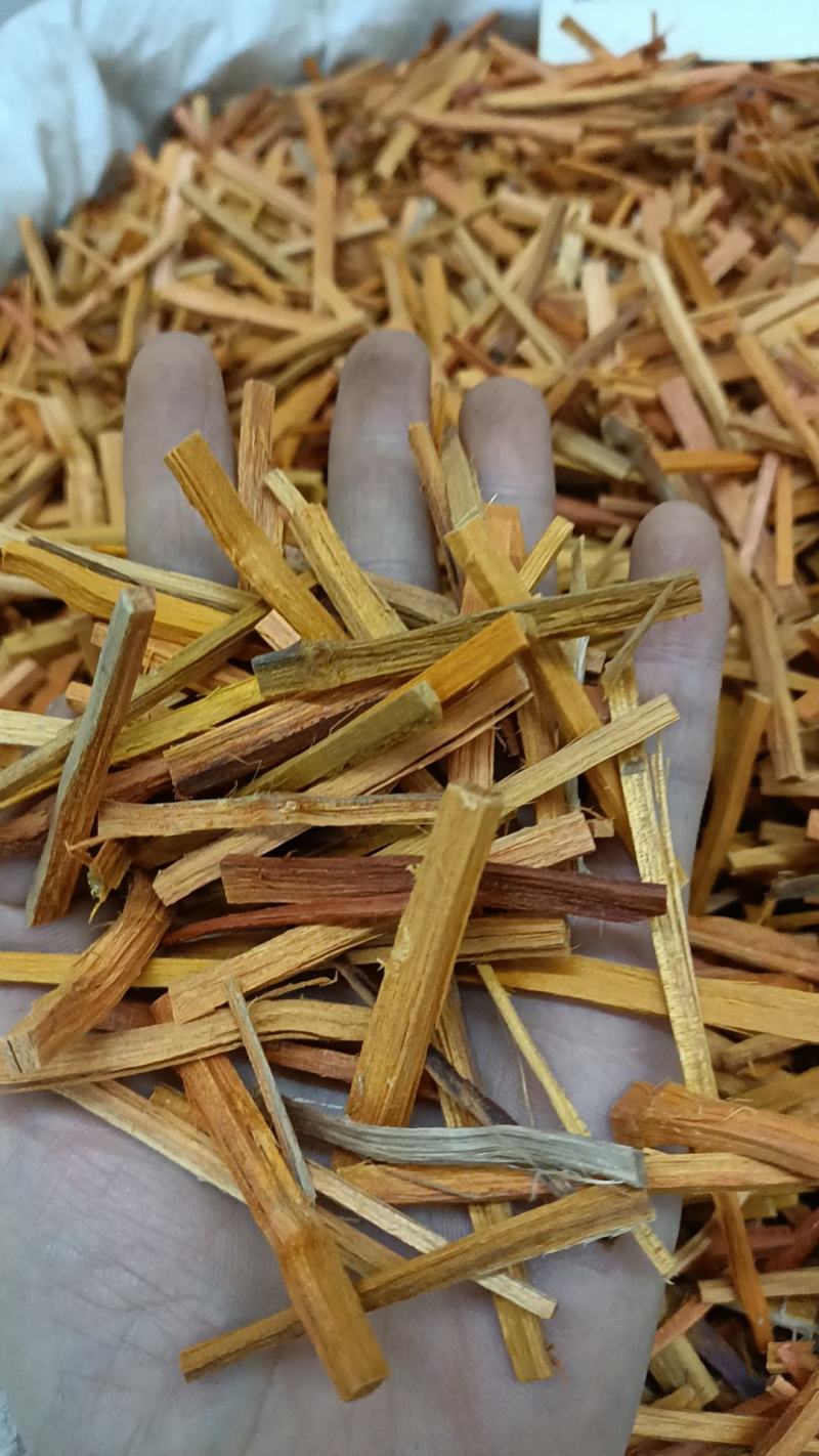 苏木，现在有两个规格，一个八块一斤，一个九块一斤