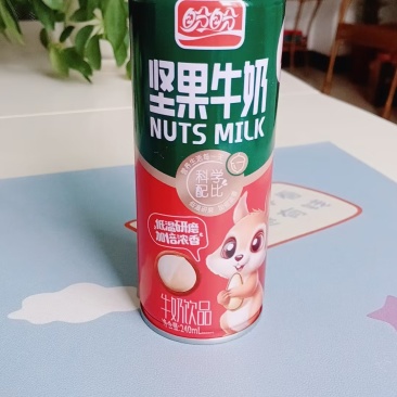 盼盼坚果牛奶
