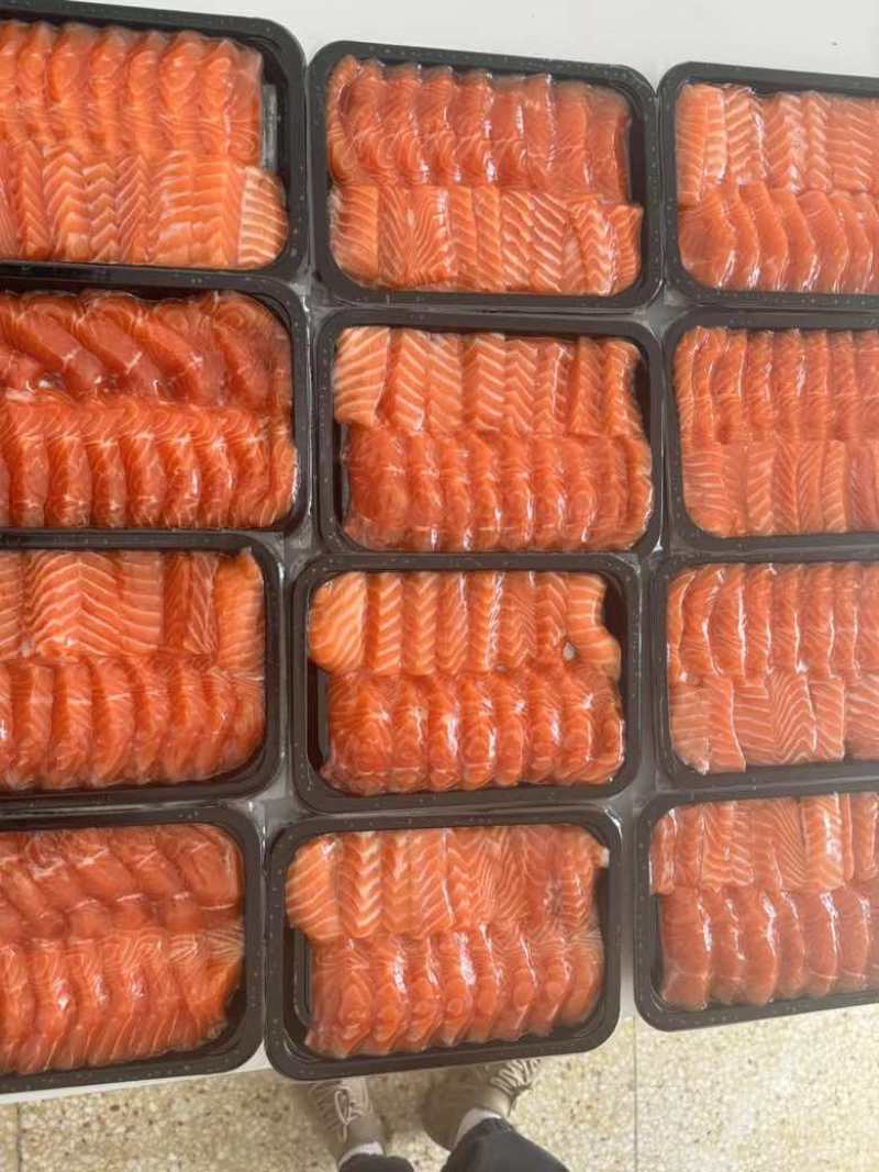 三文鱼400g一盒新鲜现切