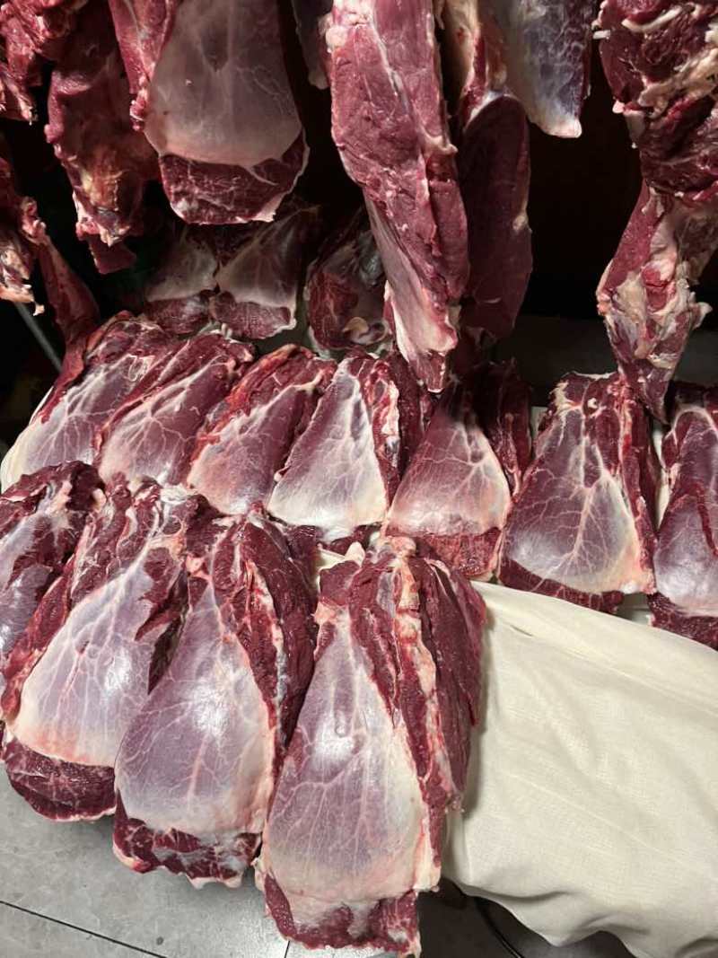 批发鲜牛肉，散养遛达牛，自养自销无中间商，