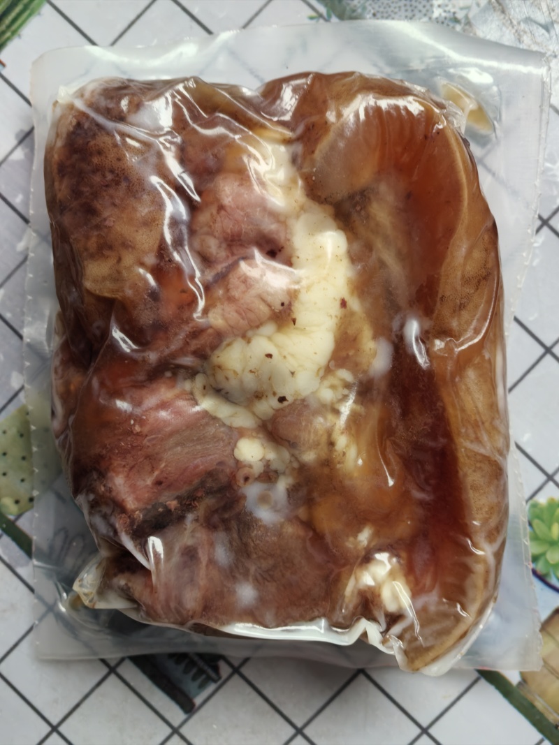 纯熟五香牛头肉，1斤起售，不含运费。