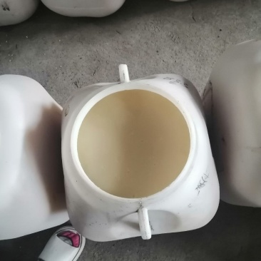 东北椴树雪蜜，自家蜂场的蜂产品，结晶细腻，入口柔滑，口齿留香