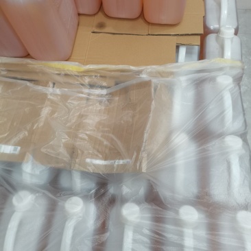 自家压榨纯花生油，75一桶十斤，***********