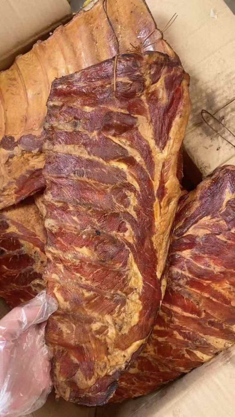 腊排骨，不带脊骨的，厂家发货，一手货源
