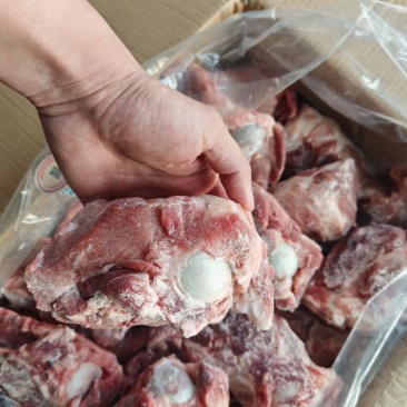 满肉棒骨带肉率80％，新货到，**推荐