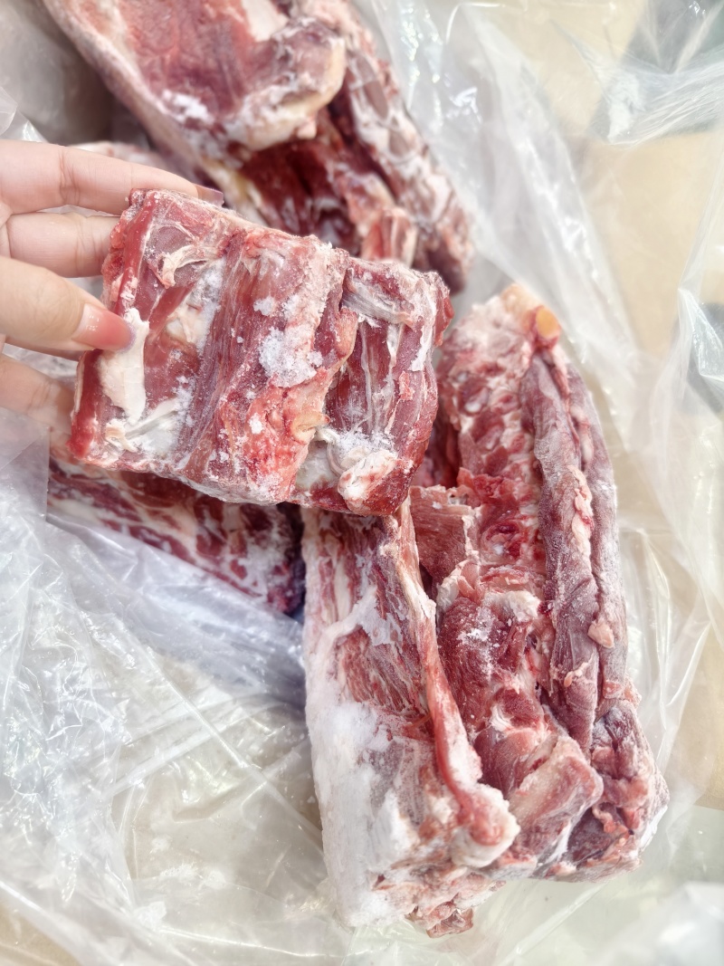 满肉羊蝎子