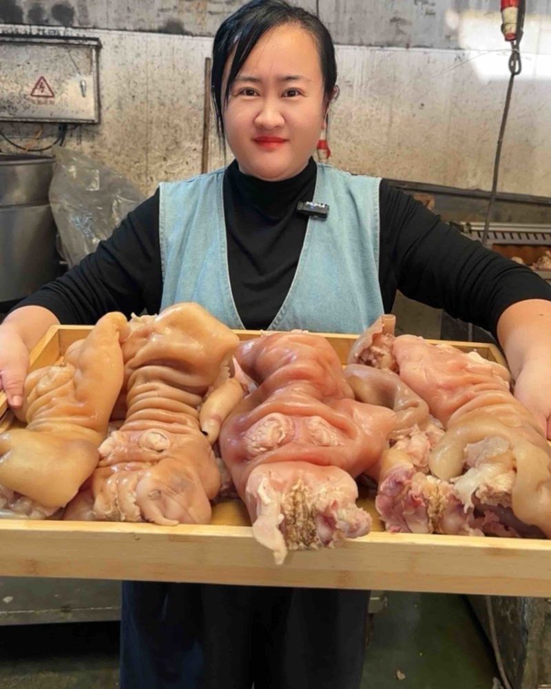 火烧毛牛蹄