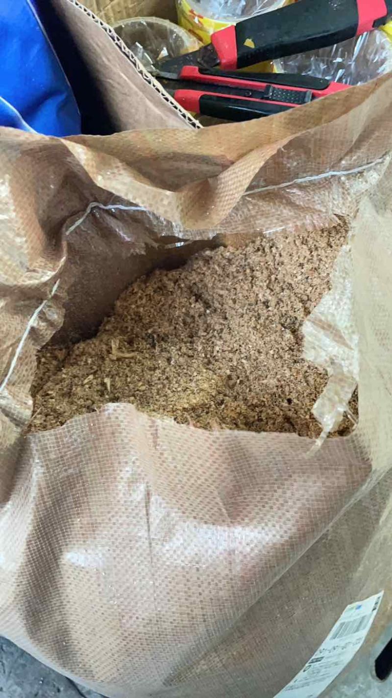 天然锯末木屑吸油除臭去油垫料洗手填充沙袋发酵床育苗