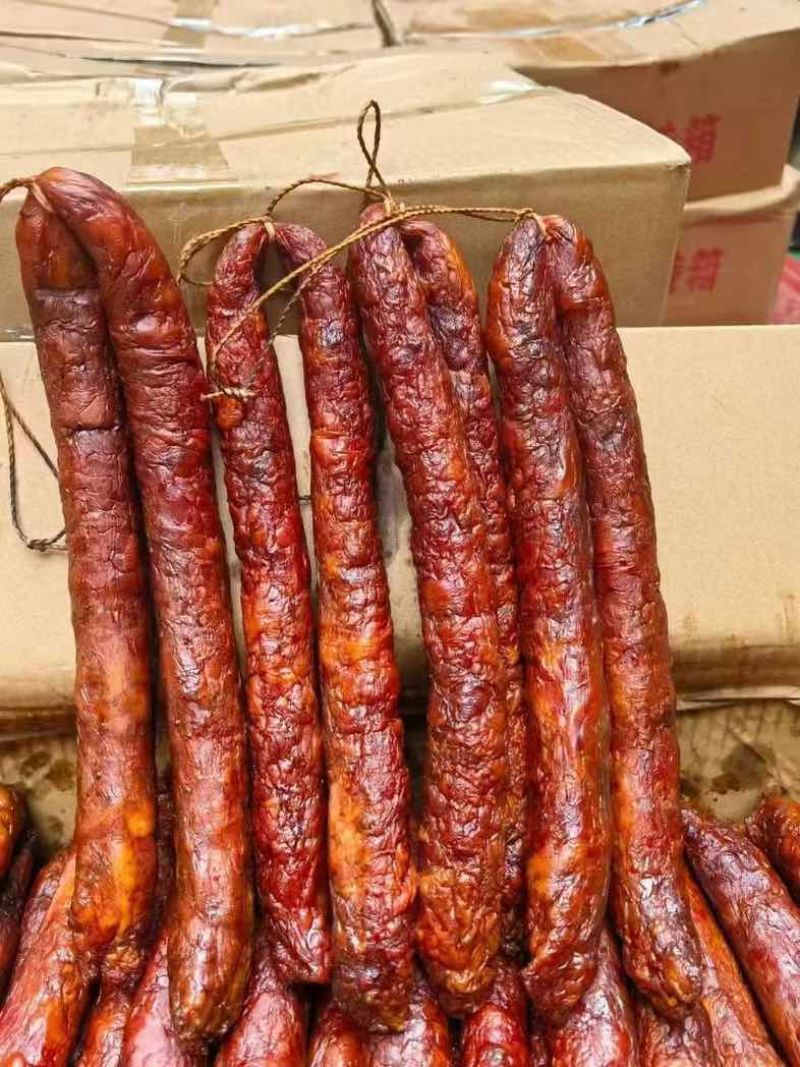 香肠腊肠川味特产腊味烟熏腊肉纯肉香肠现货供应下单秒发