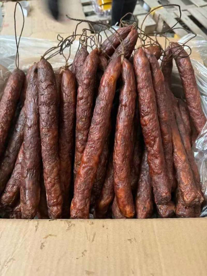 香肠腊肠川味特产腊味烟熏腊肉纯肉香肠现货供应下单秒发