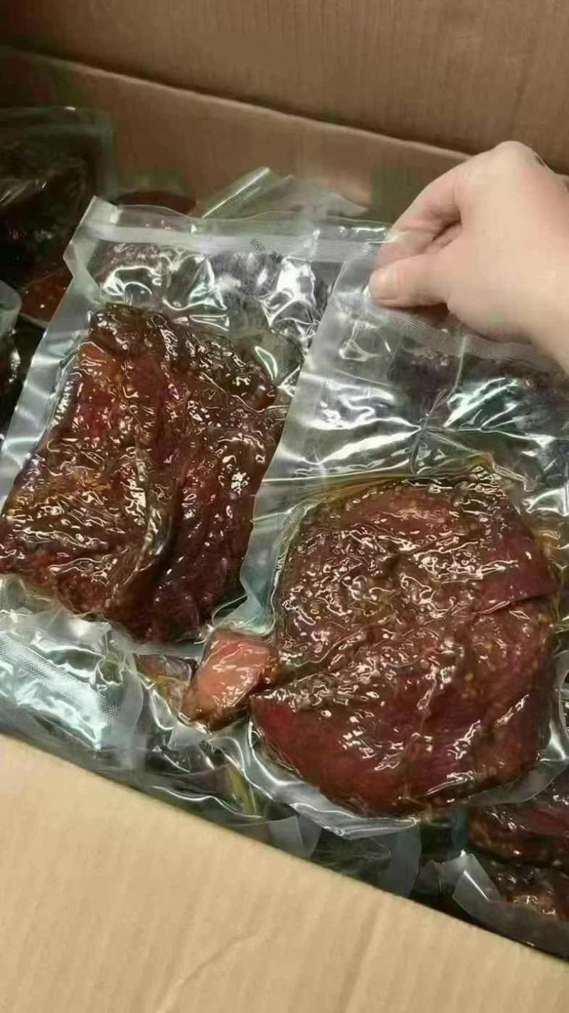 真空酱香肉一斤一包大量现货，地摊展会热卖产品厂家一手货源
