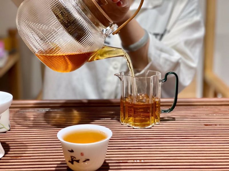 云南野生古树滇红