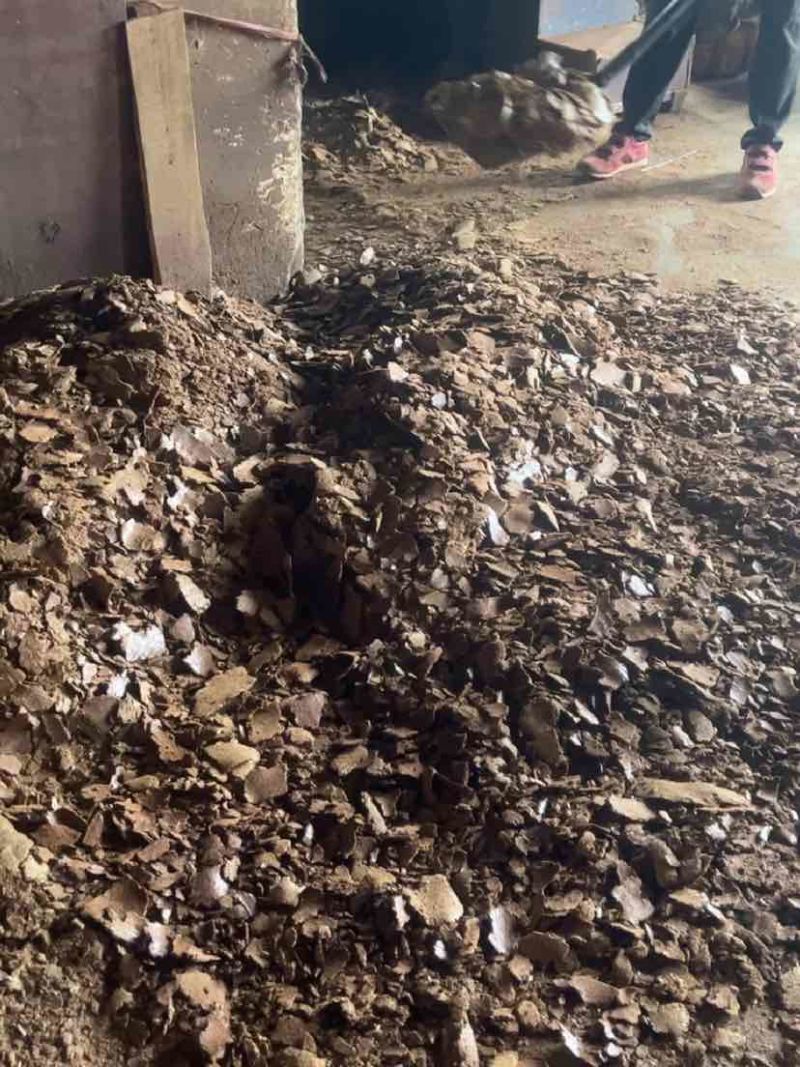 农家现榨菜籽饼枯1元一斤，肥田饲料好帮手，经济实惠