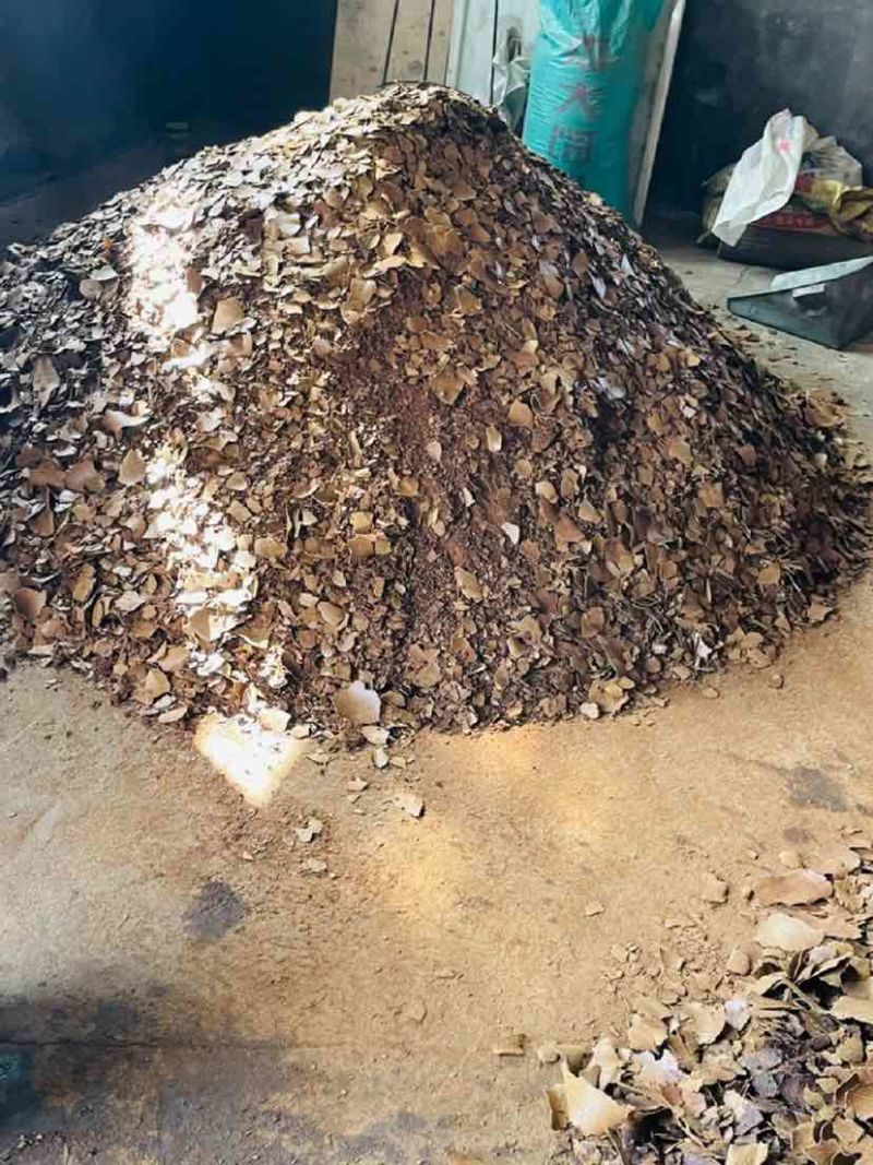 农家现榨菜籽饼枯1元一斤，肥田饲料好帮手，经济实惠