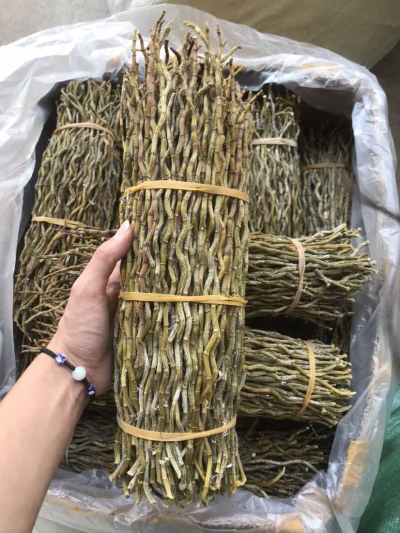 铁皮石斛干条枫斗紫皮石斛全化渣胶质好量大从优