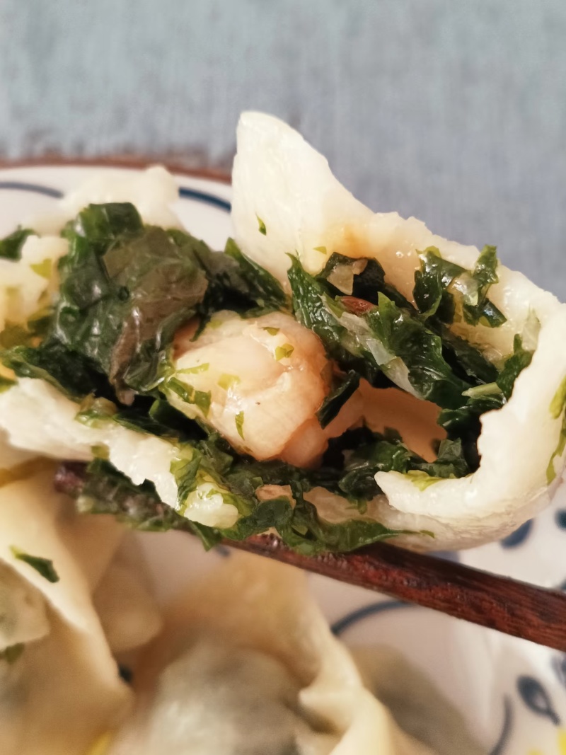 海菜包子，一包10个，不同馅，价位也不同