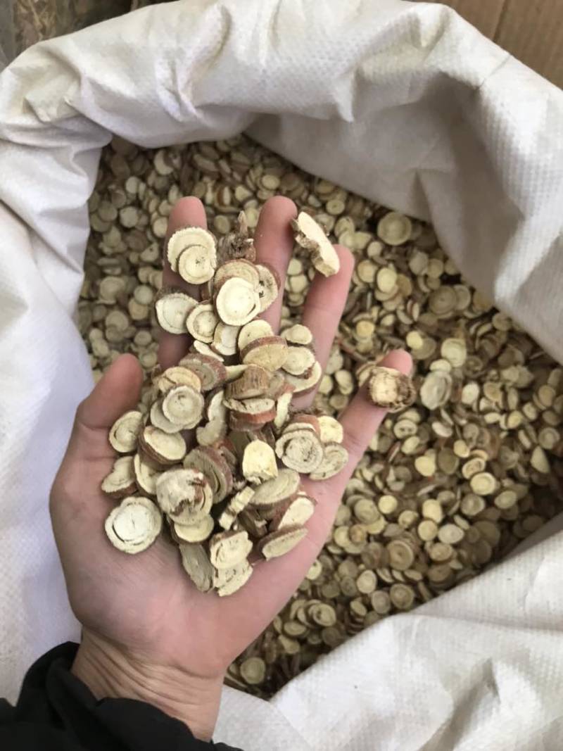 2024甘草片红皮甘草精选大片品质保证价格便宜欢迎选