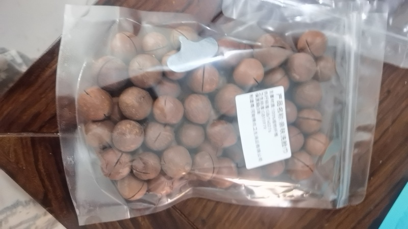 电商通货大量夏威夷果