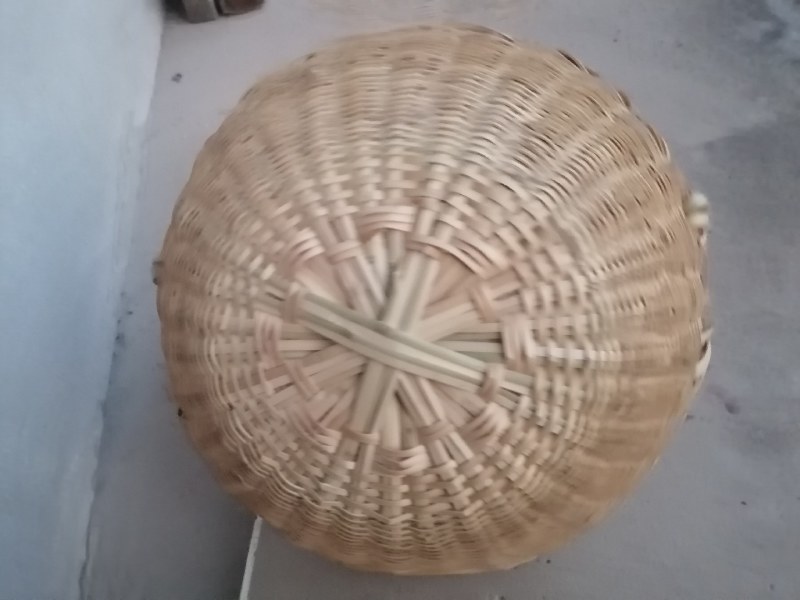 手工编织竹篮，提菜篮，水果篮