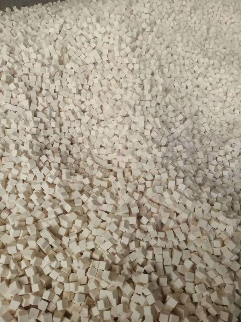 茯苓中心丁特心丁各种规格自产自销量大从优欢迎致电