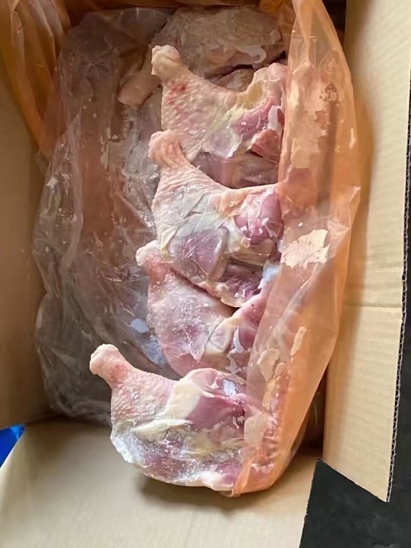 老母鸡腿黄油1年以上的鸡炖煮太有营养了