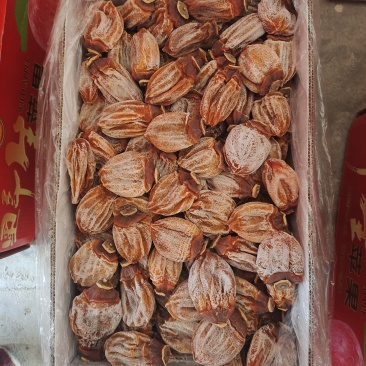 柿饼好货通货都有，5到6个一斤，