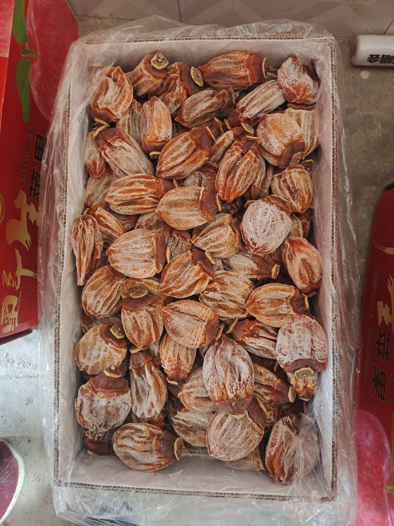 柿饼好货通货都有，5到6个一斤，